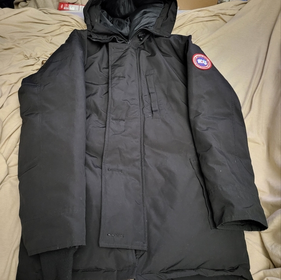 Canada Goose Parka 4567 JM Men's small very good condition, too small for me. - Picture 2 of 13
